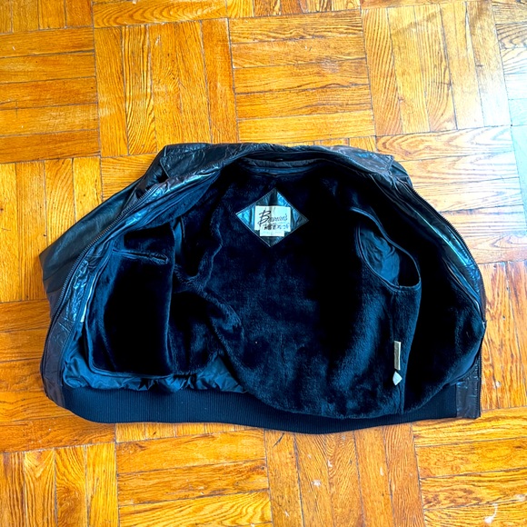 Vintage Berman’s Leather Jacket with removable lining. - Picture 5 of 6
